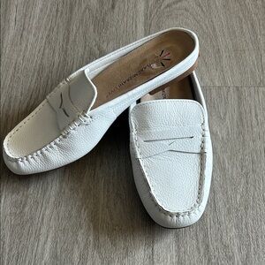Isaac Mizrahi Women's White Leather Loafers